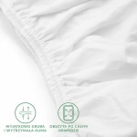 Prześcieradło jersey z elastanem w kolorze białym, rozmiar 180x200 cm, z widoczną, grubą i elastyczną gumką obszytą wokół obwodu. Ujęcie zbliżeniowe, ukazujące detal faktury materiału oraz elastyczność gumy. Tło proste, białe.