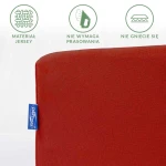 Prześcieradło jersey z gumką w kolorze czerwonym, rozmiar 200x220 cm, ukazane w ujęciu frontalnym z bliska. Widoczny detal materiału, oznaczenia dotyczące braku konieczności prasowania oraz odporności na gniecenie. Etykieta z logo Darymex.