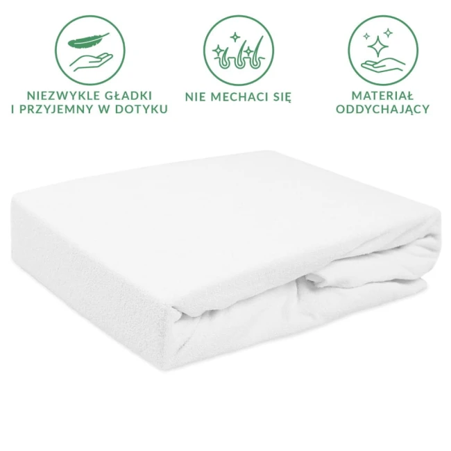 Prześcieradło frotte z gumką 120x200 w kolorze białym, leżące na płaskiej powierzchni. Materiał jest teksturowany, miękki i delikatny w dotyku. Widoczne zakrzywienia na krawędzi i gumka, co sugeruje elastyczność. Tło jest proste, białe.