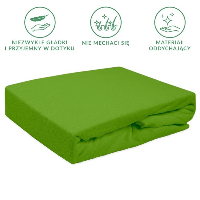 Prześcieradło frotte z gumką w intensywnym kolorze zielonym, rozłożone, pokazujące gładką fakturę materiału. Wymiary 120x200 cm. Ujęcie z przodu, na jednolitym tle, bez widocznych napisów czy logo. Idealne do użycia na materacu.