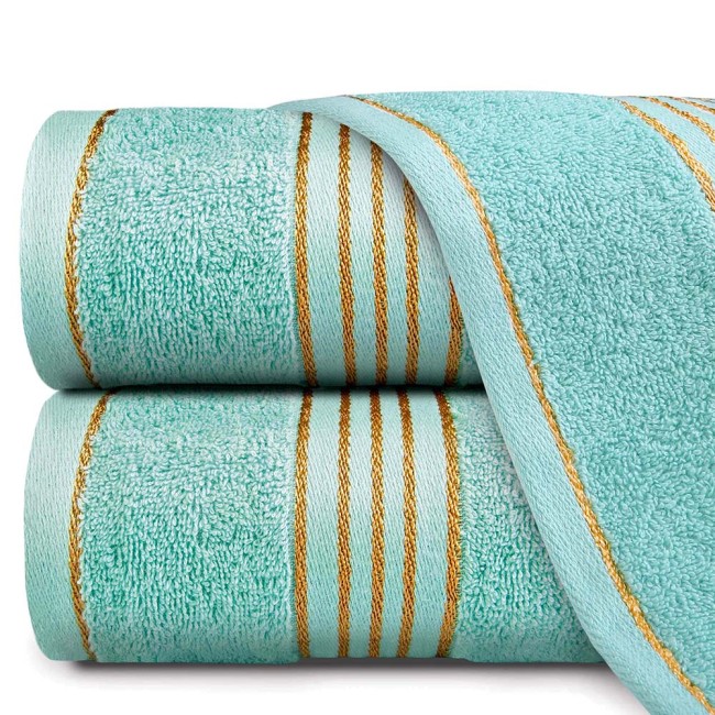 Komplet ręczników z bawełny w eco pudełku krem i jasny turkus z bordiurą w złote paski 500 g/m2 TIWANO 4 kpl.