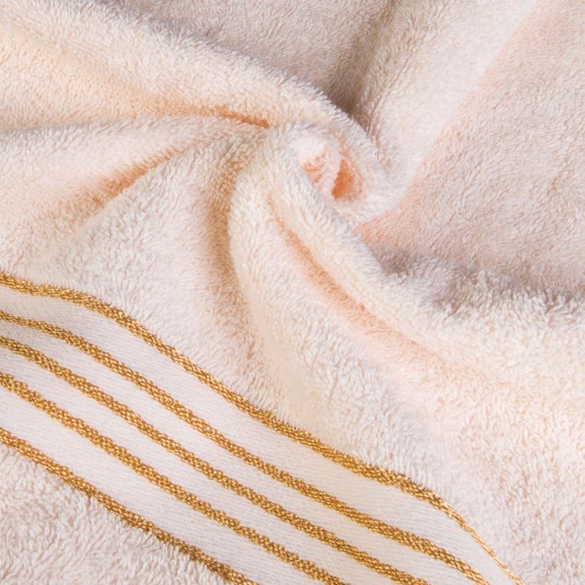 Komplet ręczników z bawełny w eco pudełku krem i butelkowa zieleń z bordiurą w złote paski 500 g/m2 TIWANO 6 kpl.