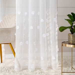 Firanka gotowa PERŁA na taśmie, haftowana w kwiaty 3D z perłą, na etaminie, 140 x 250 cm, biała