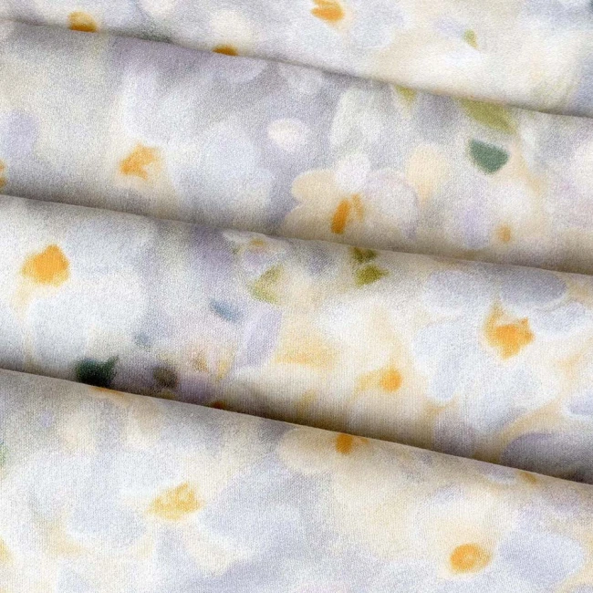 Poszewka satynowa 40x40 Bellina fioletowa w kolorowe kwiaty, Satynlove