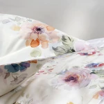 Pościel satyna bawełniana 220x200 Farya, biała śmietanka w kolorowe kwiaty, Luxury Premium
